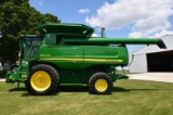 J.D. 9770 STS Combine