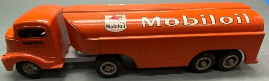 Smith Miller MobilGas Tanker