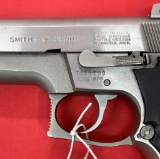 Smith & Wesson 659 9mm Pistol
