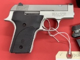 Smith & Wesson 2213 .22lr Pistol