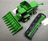 Ertl John Deere Combine