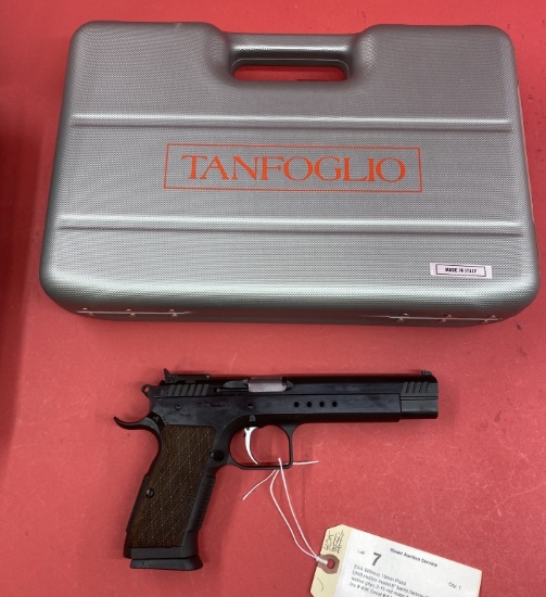 EAA Witness 10mm Pistol