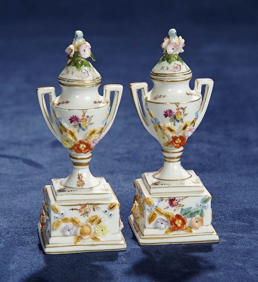 Pair, French Porcelain de Paris Decorative Urns 300/500