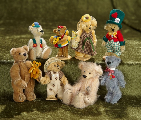 Eight 3"-5" miniature artist bears. $300/400