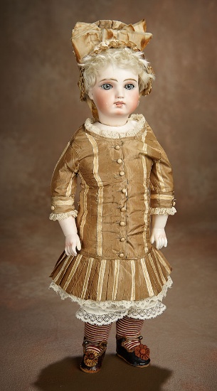 Sonneberg Bisque Doll by Mystery Maker with Very Beautiful Painting 900/1100