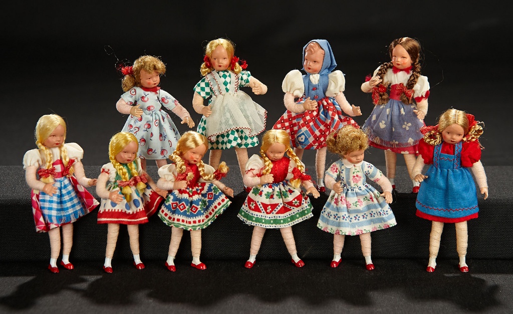 german dollhouse dolls
