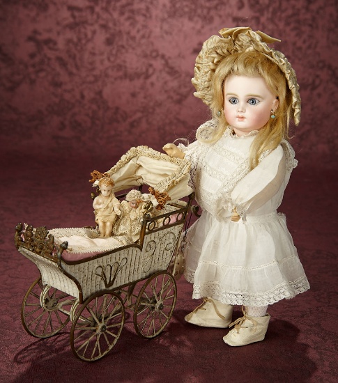 German Pressed Tin Carriage by Maerklin  1200/1600