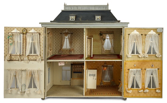Outstanding Wooden Dollhouse Mansion with Luxury Details 2500/3500