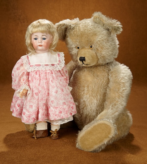 Fine Large German All-Bisque Doll with Rare Shoes Attributed to Simon and  Halbig 1100/1500 Auctions Online, Proxibid