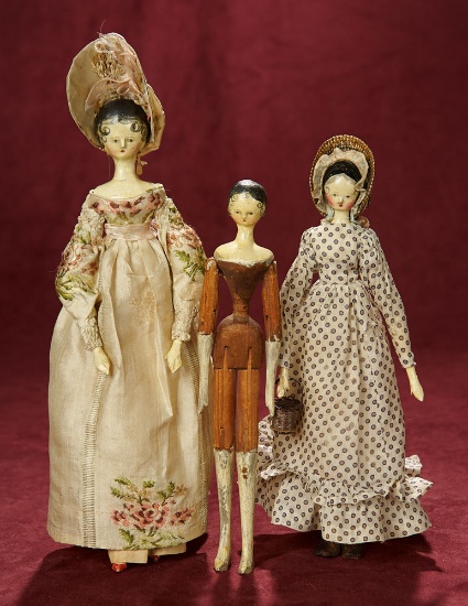 Grodnertal Wooden Doll with Extravagantly-Painted Curls and Original Costume 1100/1400