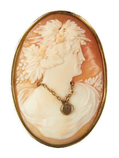 Victorian Cameo Brooch with Applique Tiny Gold Locket 300/400