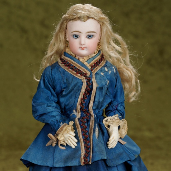 50 Forward: Antique and Collectible Dolls Auction