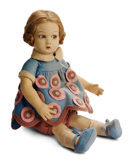 Brown-Haired Girl with Pin-Wheel Applique Dress, Series 900 300/400