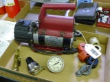 Robinair VacuMaster high performance vacuum pump, Model 15234 with assorted fittings. Untested.