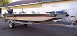 15 foot Smoker Craft aluminum boat with 20hp Evinrude outboard motor, MinnKota Endura Max 55 lb.