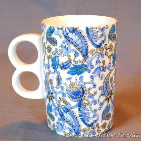 Blue paisley double loop handle coffee mug No.4570, possibly unmarked Lefton. Four inches tall, no