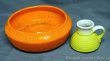 Very retro ceramic planter measures 11-1/2