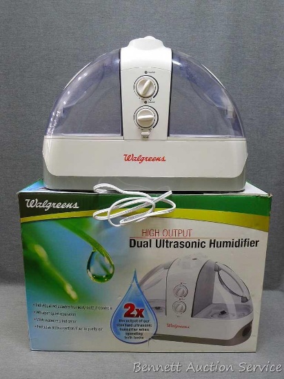 Walgreens dual ultrasonic humidifier. Model number 2035. Works. | Estate &  Personal Property | Online Auctions | Proxibid