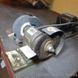 Belt driven bench grinder currently has a 6