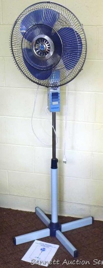 Cool Breeze 16" oscillating 3 speed floor fan, with adjustable height up to 58". Works.