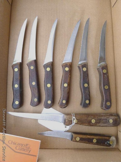 Chicago Cutlery knives including six steak knives, boning and paring knives.