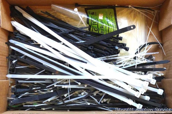 Assortment of plastic ties up to 14".