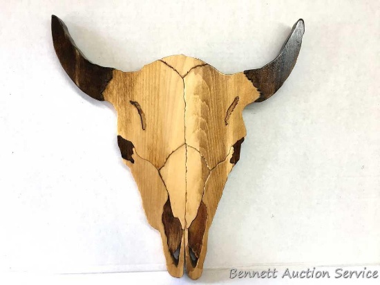 Wood Scroll saw Bison: Hand crafted by the Antiquer himself. Shows beautiful woodgrain. 3/4"D x 12