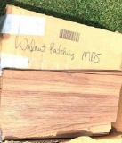 Veneer: Walnut patching, box size 12