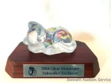 Glass Kitten: 2004 Glass Messenger Exclusive, #2030, hand painted by M. Young, sits on mahogany