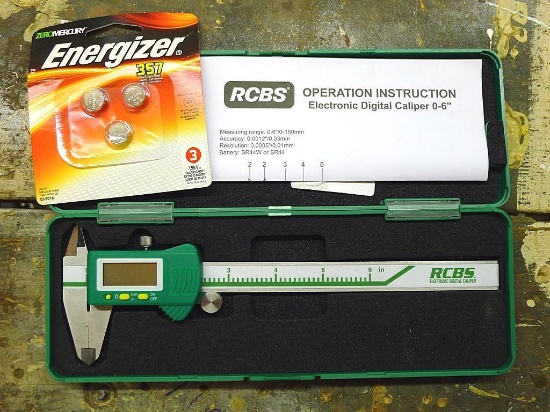 RCBS digital 6" caliper, half-thousandth reading. Turns on and works,  includes extra batteries.