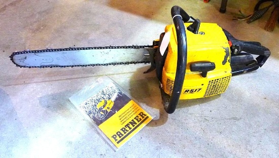 Partner R517 chain saw with a 18" bar and manual. Seller says it runs.