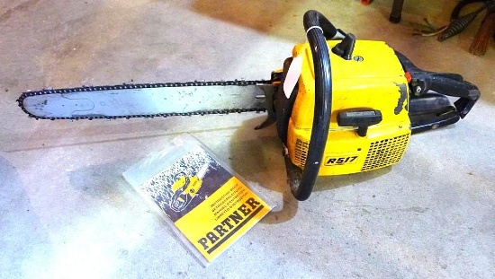 Partner R517 chain saw with a 18" bar and manual. Seller says it runs.