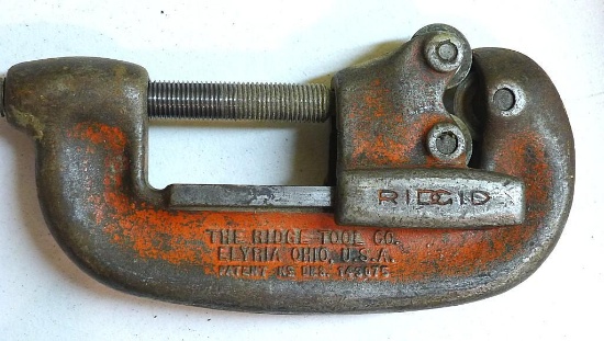 Rigid #2 heavy duty pipe cutter. Appears in nice working order.