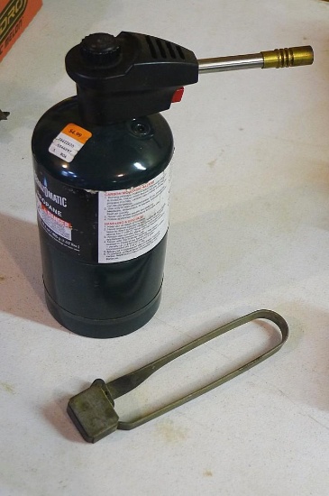 Burnzomatic, model TS1500 propane torch. Will remove propane bottle if shipped.