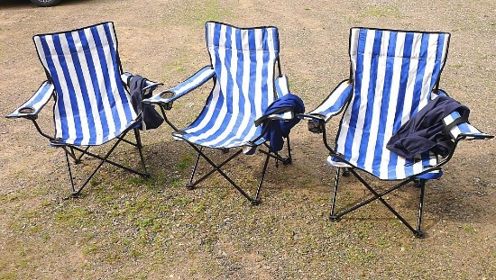 Three bag chairs. Show some wear, see pictures. Great for summer fairs and picnic