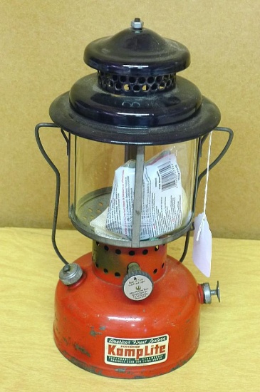 Scotsman KampLite lantern with extra mantle. Approx. 14-1/2" high. In good condition.