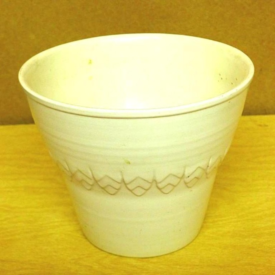 Large 9" diameter Red Wing vase or planter is 7" tall. Has some crazing, but is in good shape