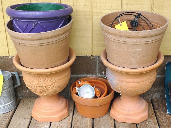 Assortment of planters incl. 16" x 18" pedestal planters.