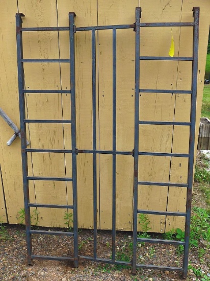 Homemade pair of metal ATV ramps. Approx. 67" x 14". Appears in nice shape.