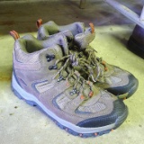 Nevados shoes, Men's size 12. In very nice condition.