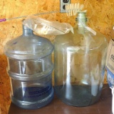 Wine making kit incl. approx. 5 gallon glass jug, 5 gallon plastic jug, airlock set and bottle