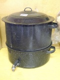Neat steamer with spigot on bottom pan. Seller said they used this for steaming clams mostly.