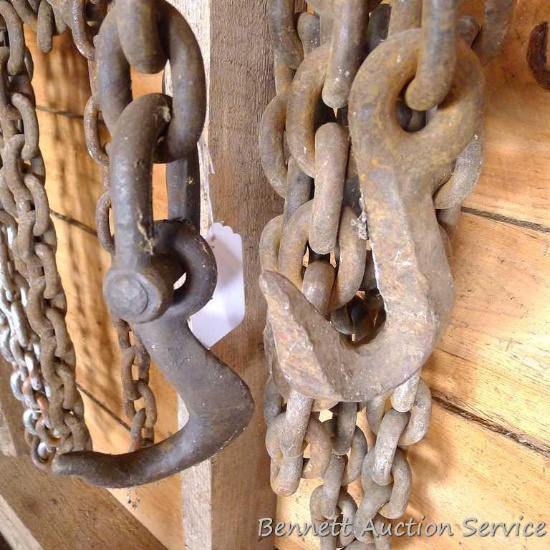 1/2" chain is approx. 12 ft. long with grab and slip hooks. No repairs noted.