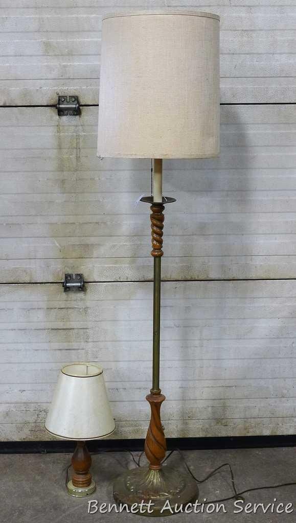 Lot Vintage Floor Lamp And Table Is 62