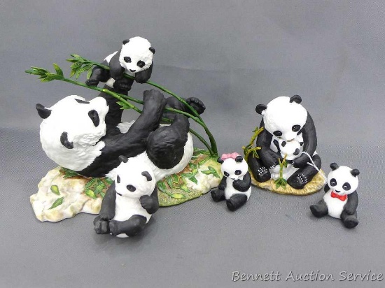 1988 Franklin Mint Official Issue of The Zoological Society of London panda figurine entitled 'Pride