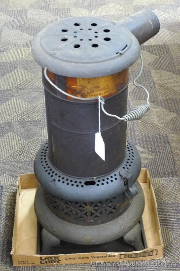 Antique Perfection Oil Heater, patent date June 17, 1913. Approx. 24" h x 16 " w. Appears to have