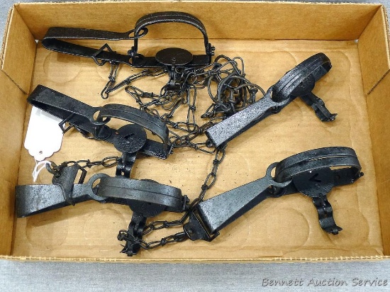 Victor No. 0, Victor No. 1 and Triumph No. 1 single long spring traps.