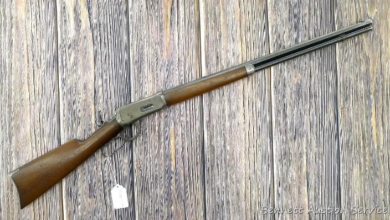 Winchester Model 1894 lever action rifle in .32 Winchester Special. 26" octagon barrel has a nice
