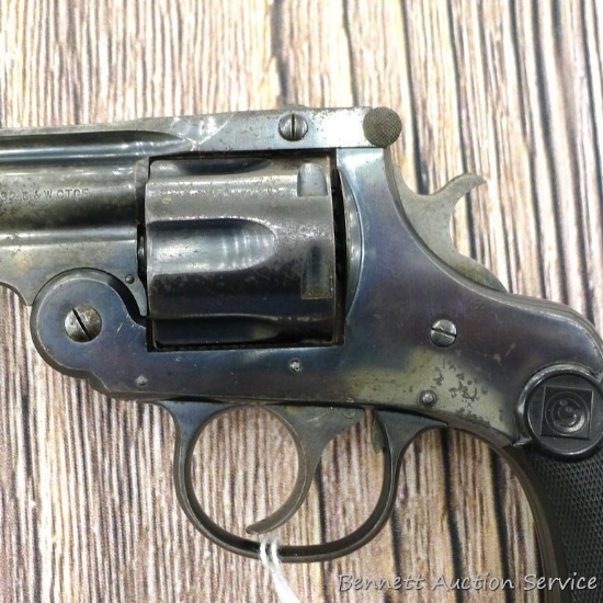 Harrington & Richardson Automatic Ejecting revolver, Second Model in .32 S&W has a3-1/4" barrel and