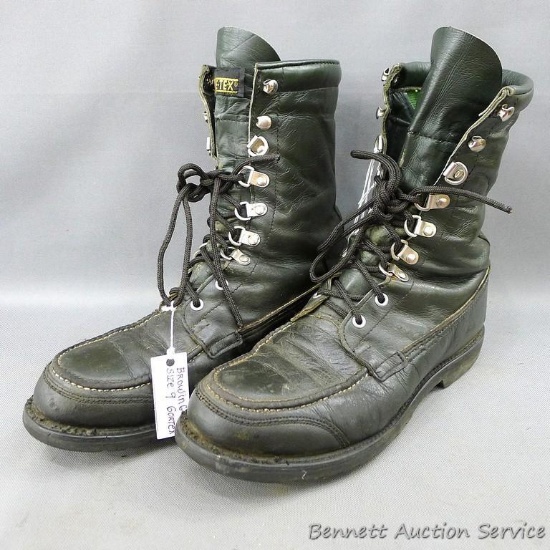 Gore-Tex men's leather boots, size 9. In nice shape.